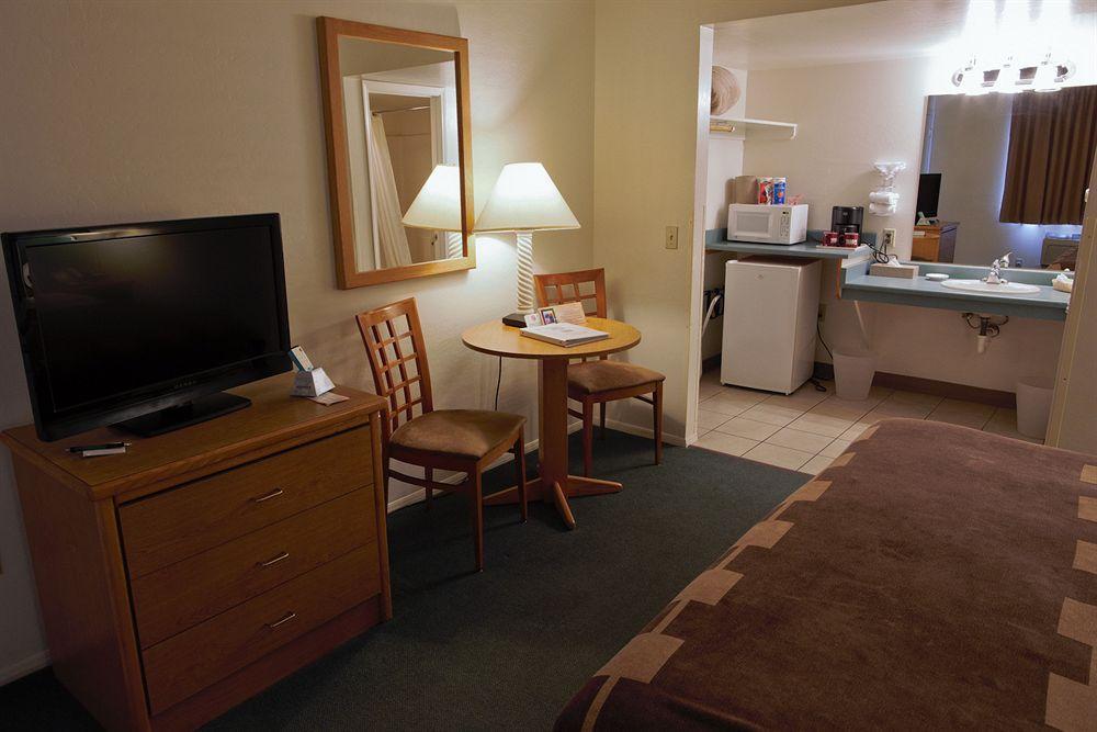 Pines Inn & Suites Cottonwood Eksteriør billede