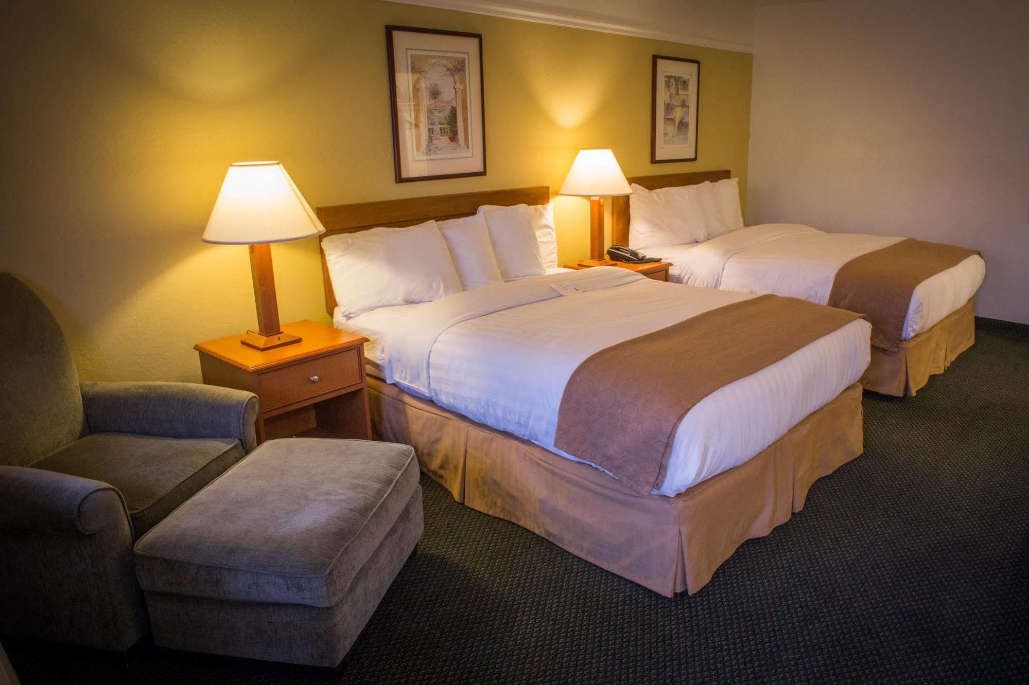 Pines Inn & Suites Cottonwood Eksteriør billede