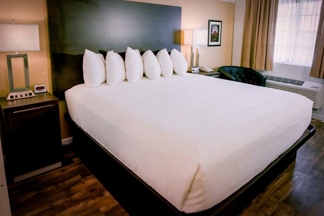 Pines Inn & Suites Cottonwood Eksteriør billede